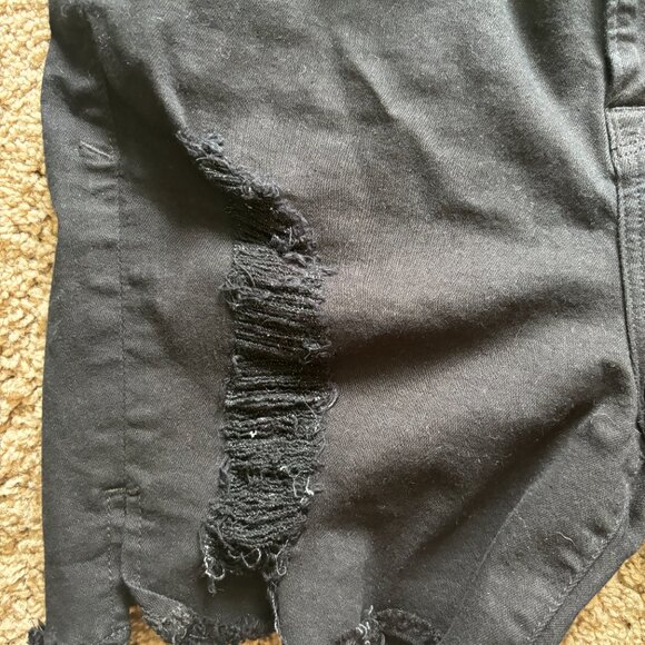 Good American Distressed High Waist Black Denim Shorts size 12/31 - Picture 3 of 7